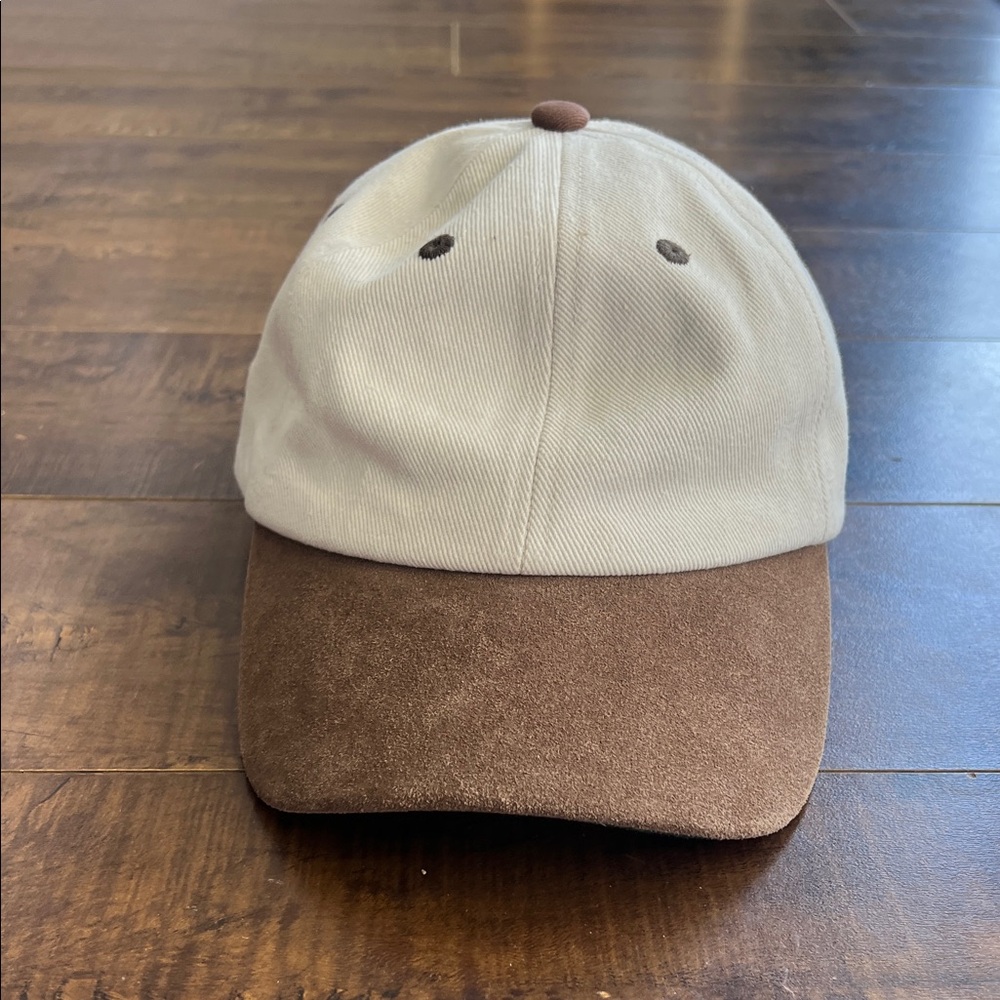 Brandy Melville Cream and Brown Cap